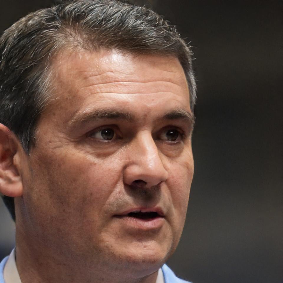 Aurelio Mendizábal, Director de Automatización de rhetorivaloq